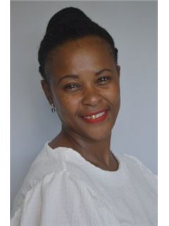 Aģents - Zonke Bhengu - RE/MAX Midlands - Pietermaritzburg