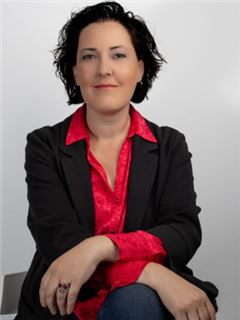 Associate - Marna Coetzee - RE/MAX Infoglobe –Midstream