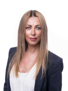 Associate - Sue Keder - RE/MAX Living - Sea Point