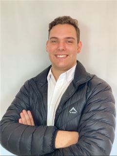 Associate - Corne Basson - RE/MAX Unlimited (Durbanville)