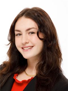助理 - Jorgia Becker - RE/MAX Address (Umhlanga)