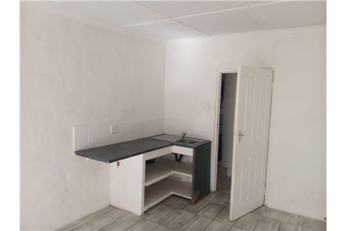 Residential - Condo/Apartment - Quigney, Eastern Cape - South Africa
