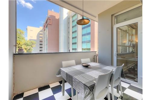 Residential - Condo/Apartment - Rosebank, Gauteng - South Africa