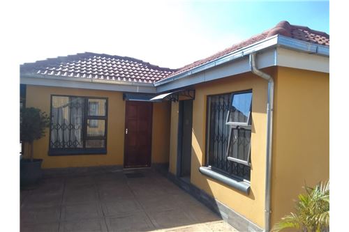 Residential - Condo/Apartment - Protea Glen, Gauteng - South Africa