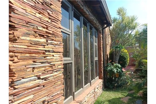 Residenziale - Casa - Soshanguve BB, Gauteng - South Africa - 15 - 1031414106-204