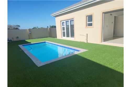 Residential - Townhouse - Summerstrand, Eastern Cape - South Africa