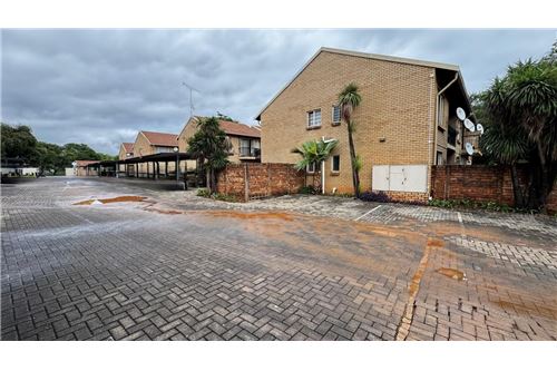 Residential - Condo/Apartment - Willow Park Manor, Gauteng - South Africa