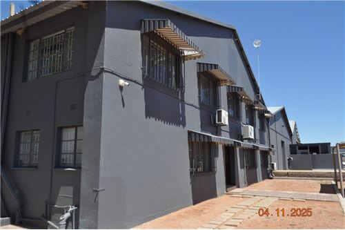 Commercial - Warehouse - Upington Central, Northern Cape - South Africa