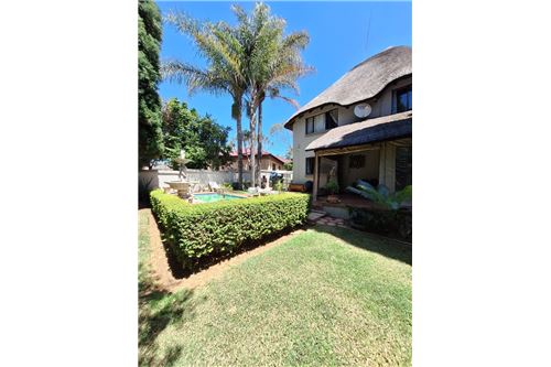 Residential - Townhouse - Moreleta Park, Gauteng - South Africa