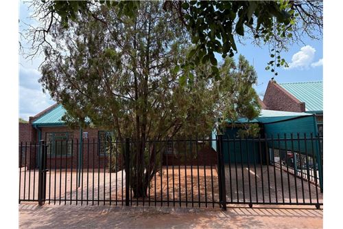 Residential - Townhouse - Kathu, Northern Cape - South Africa