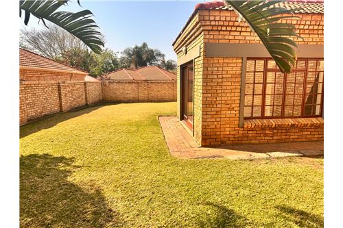 Residential - Townhouse - Pinehaven, Gauteng - South Africa