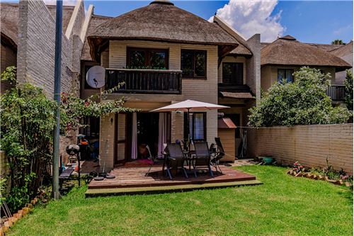 Residential - Condo/Apartment - Paulshof, Gauteng - South Africa