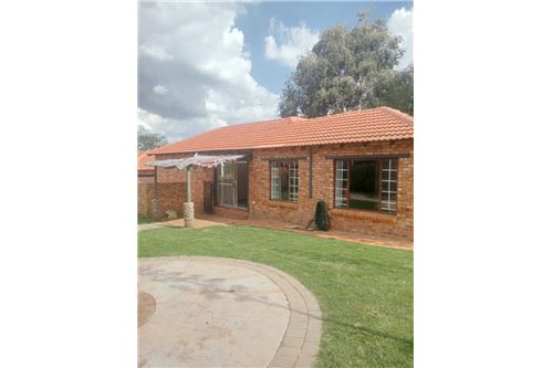 Residential - Townhouse - Olivedale, Gauteng - South Africa