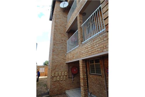 Residential - Condo/Apartment - Weltevreden Park, Gauteng - South Africa