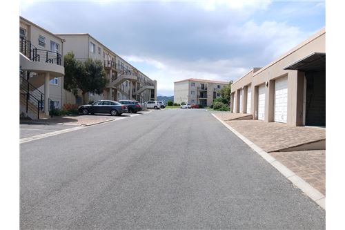 Commercial - Commercial/Retail - Sir Lowrys Pass, Western Cape - South Africa