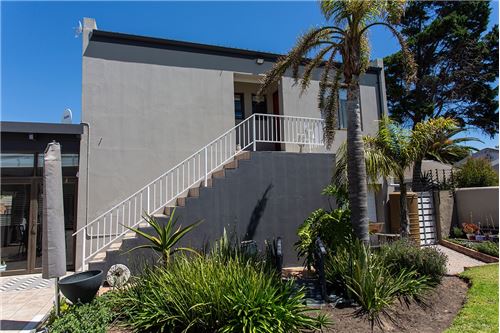 Residential - Condo/Apartment - Flamingo Vlei, Western Cape - South Africa
