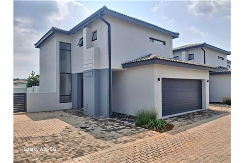 Residential - Townhouse - Little Falls, Gauteng - South Africa