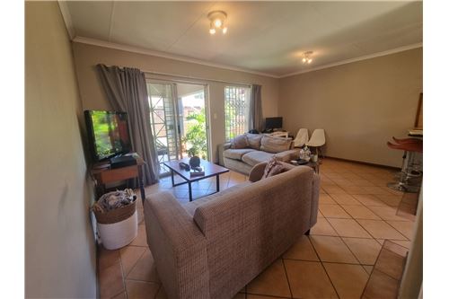 Residential - Townhouse - Moreleta Park, Gauteng - South Africa