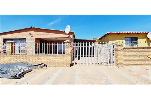 Residential - Condo/Apartment - Zwide, Eastern Cape - South Africa