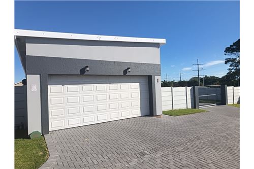 Residential - Townhouse - Lorraine, Eastern Cape - South Africa