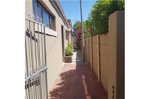 Residential - Condo/Apartment - Table View, Western Cape - South Africa
