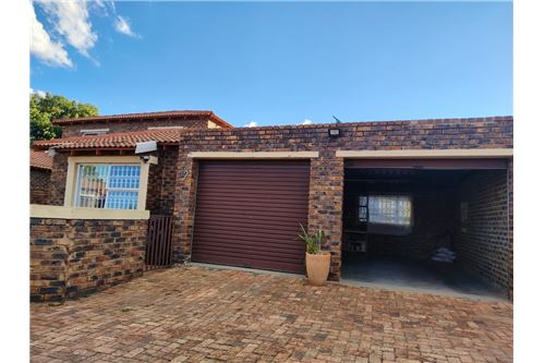Residential - Townhouse - Weltevreden Park, Gauteng - South Africa