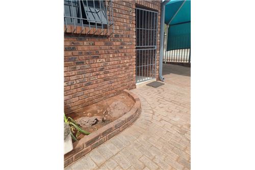 Residential - Townhouse - Postmasburg, Northern Cape - South Africa