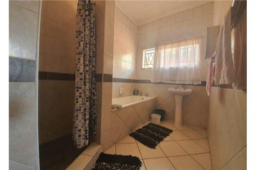 Residential - House - Muckleneuk, Gauteng - South Africa - 10 - 1031414015-775