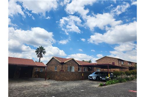 Residential - Townhouse - Rooihuiskraal, Gauteng - South Africa