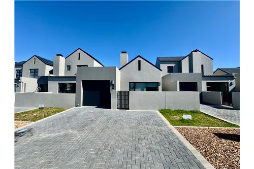 Residential - Townhouse - Aan de Wijnlanden, Western Cape - South Africa