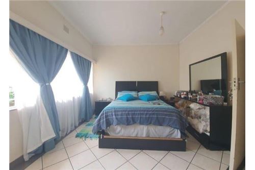 Residential - House - Muckleneuk, Gauteng - South Africa - 16 - 1031414137-49