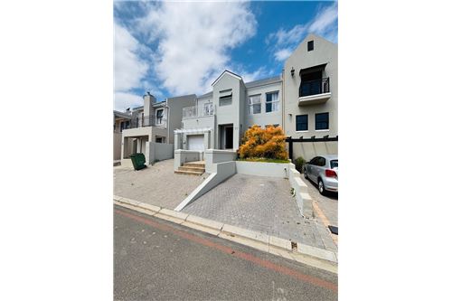 Residential - Townhouse - Welgevonden Estate, Western Cape - South Africa