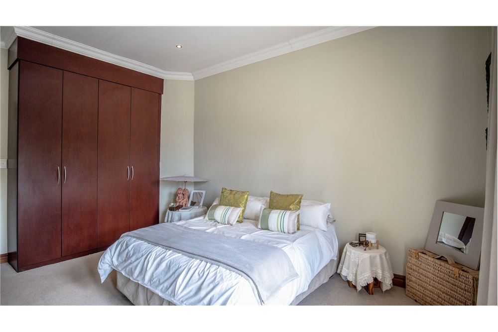 Residenziale - Casa - Magalieskruin, Gauteng - South Africa - 84 - 1031414142-43