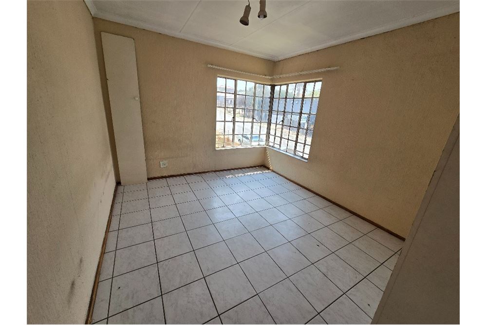 Gyvenamasis - Butas - Alberton North, Gauteng - South Africa - 10 - 1031421002-264