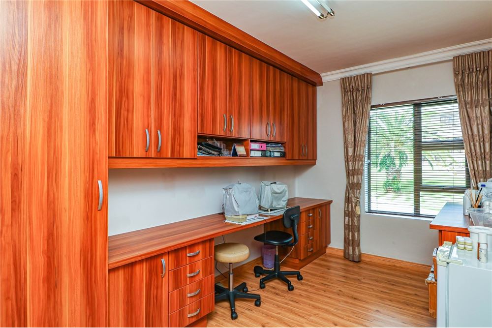 Gyvenamasis - Namas - Bayview, Western Cape - South Africa - 46 - 1031012001-40