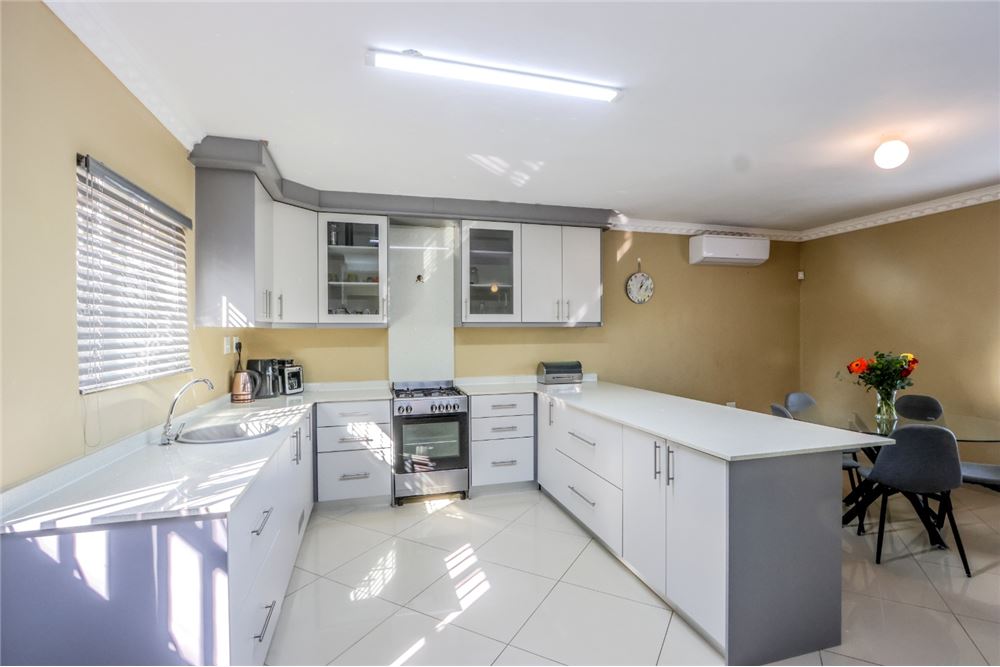 Residential - House - La Mercy, KwaZulu Natal - South Africa - 11 - 1031465057-111