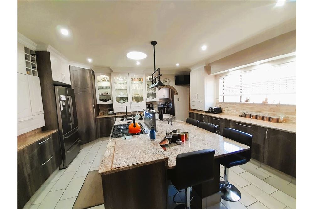 Residential - Omakotitalo - Bassonia, Gauteng - South Africa - 5 - 1031421160-13