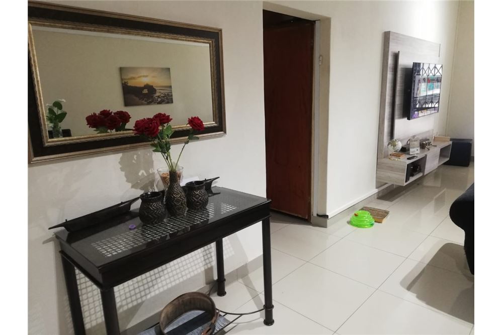 באזור מגורים - בית פרטי - Bombay Heights, KwaZulu Natal - South Africa - 12 - 1031436123-59