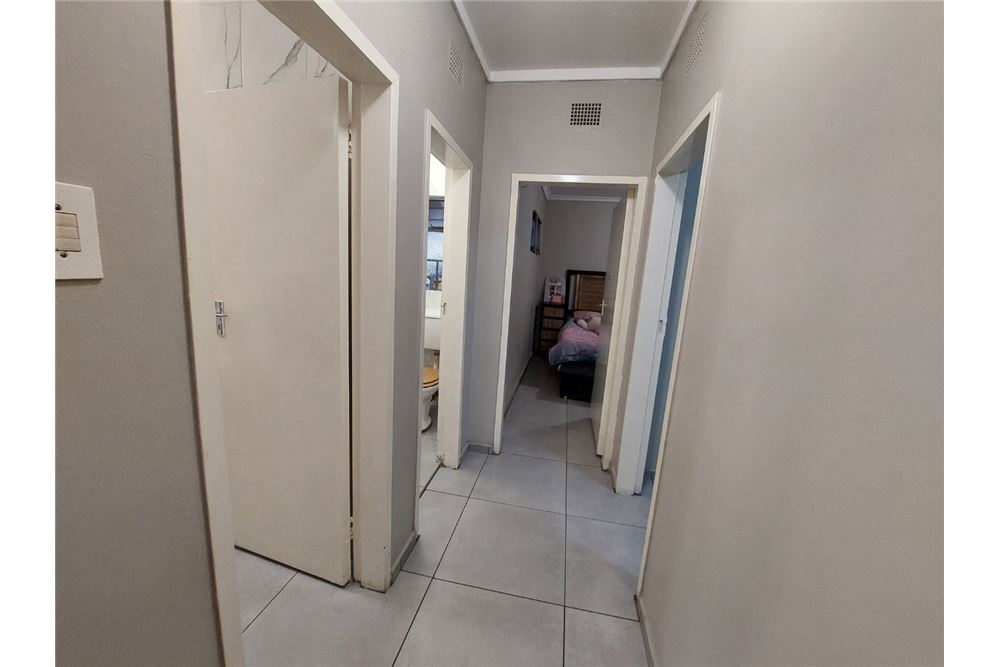 Residential - हाउस - Vanderbijlpark SW 5, Gauteng - South Africa - 19 - 1031010012-83