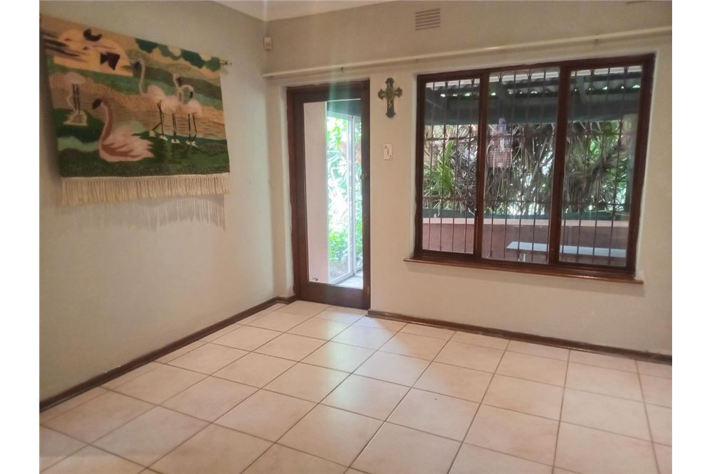 Residential - House - Umhlanga Rocks, KwaZulu Natal - South Africa - 13 - 1031465016-297