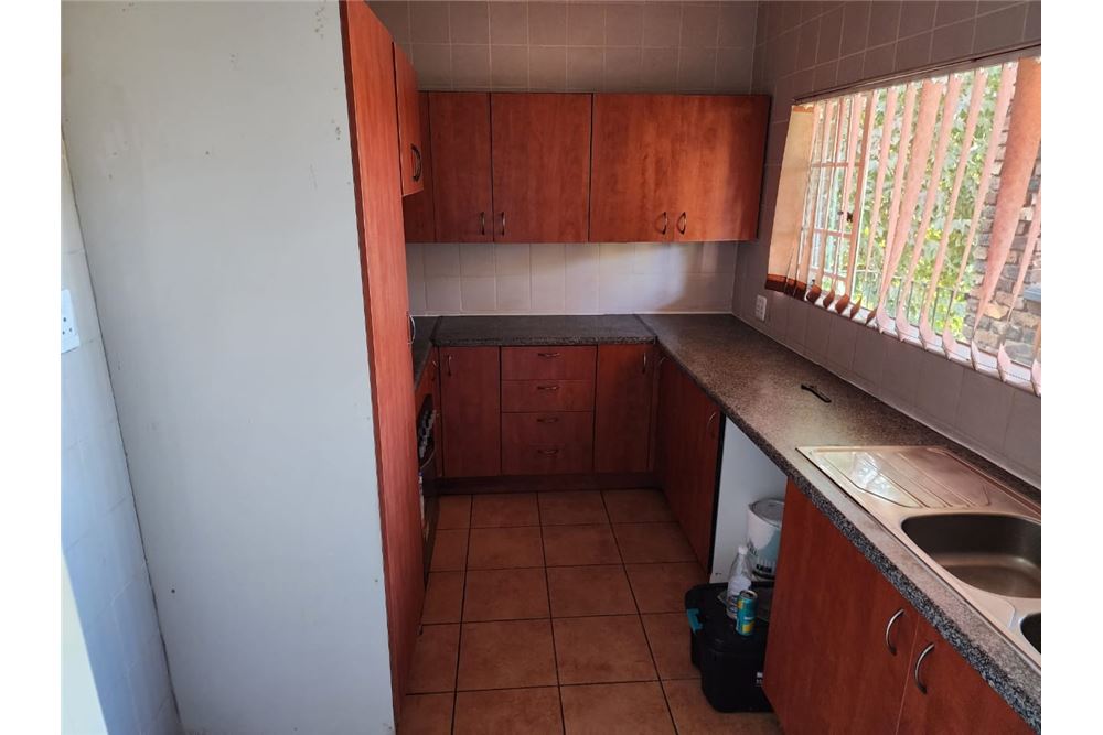 Жилищен - Апартамент - Kempton Park Central, Gauteng - South Africa - 4 - 1031439019-255