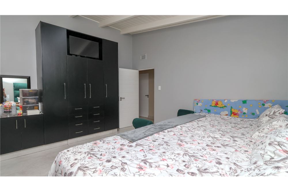 Residential - House - Glen hills, KwaZulu Natal - South Africa - 20 - 1031465115-38