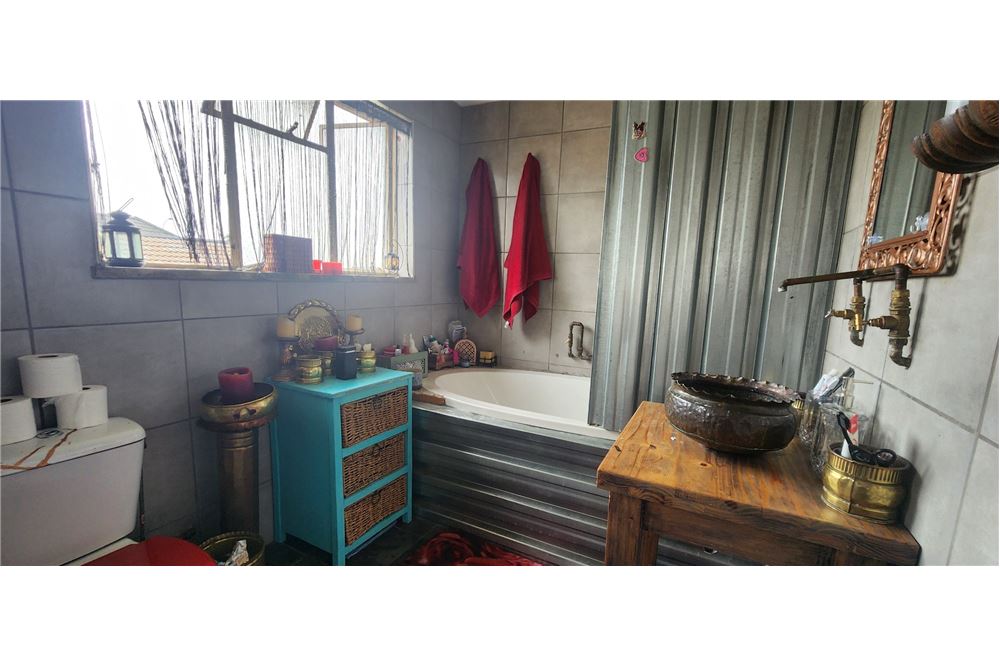 Mieszkaniowa - Dom wolnostojący - Verwoerdpark, Gauteng - South Africa - 13 - 1031421155-19