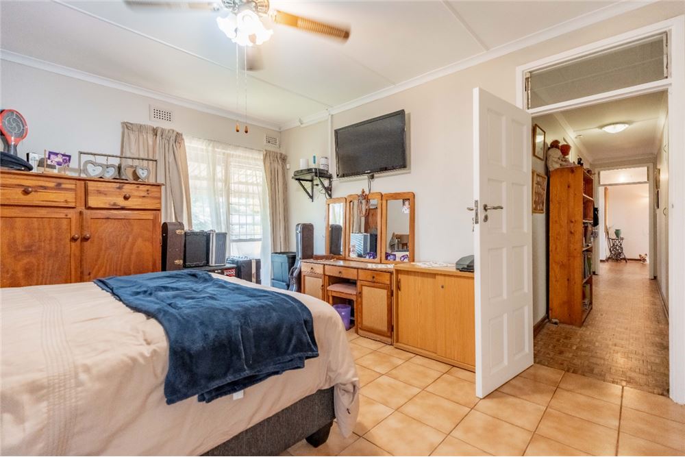 Residential - House - Umgeni Park, KwaZulu Natal - South Africa - 30 - 1031465089-348