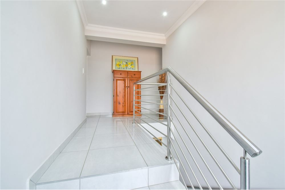 Residencial - Casa - Magalieskruin, Gauteng - South Africa - 9 - 1031414140-43