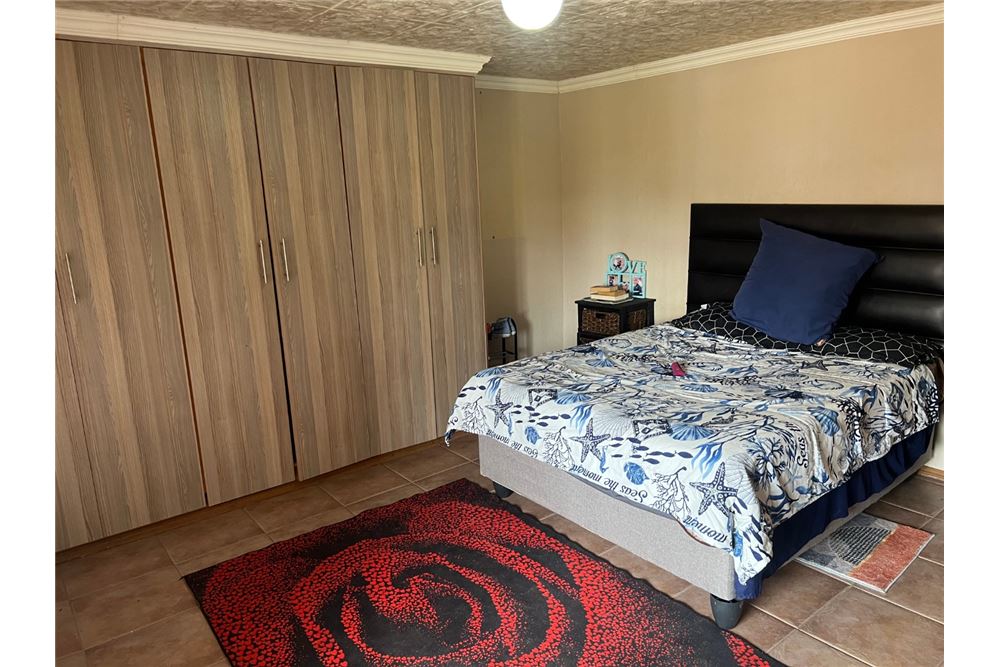 Residential - House - Soshanguve L, Gauteng - South Africa - 7 - 1031414015-772