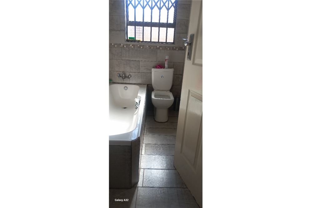 Residential - Αυτόνομη κατοικία - Protea Glen, Gauteng - South Africa - 20 - 1031421109-70