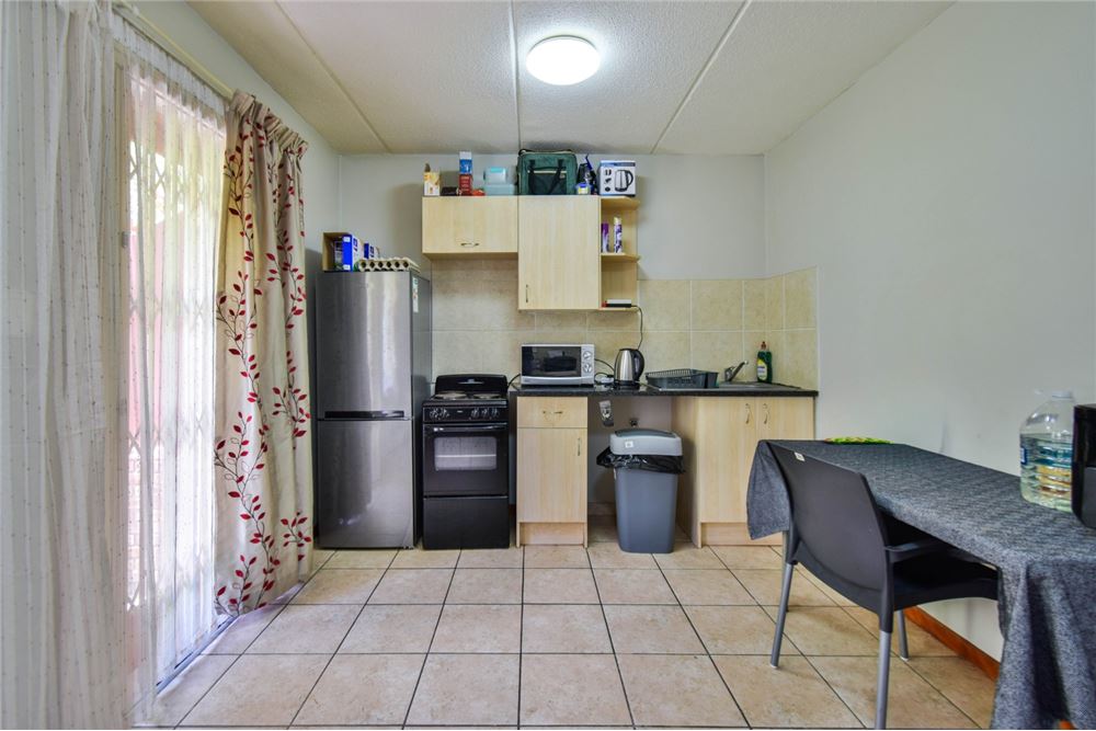 Residential - Condo/Apartment - Montana, Gauteng - South Africa - 6 - 1031414001-148