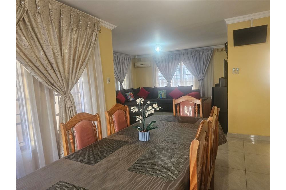 Residential - House - Avoca, KwaZulu Natal - South Africa - 10 - 1031465025-210