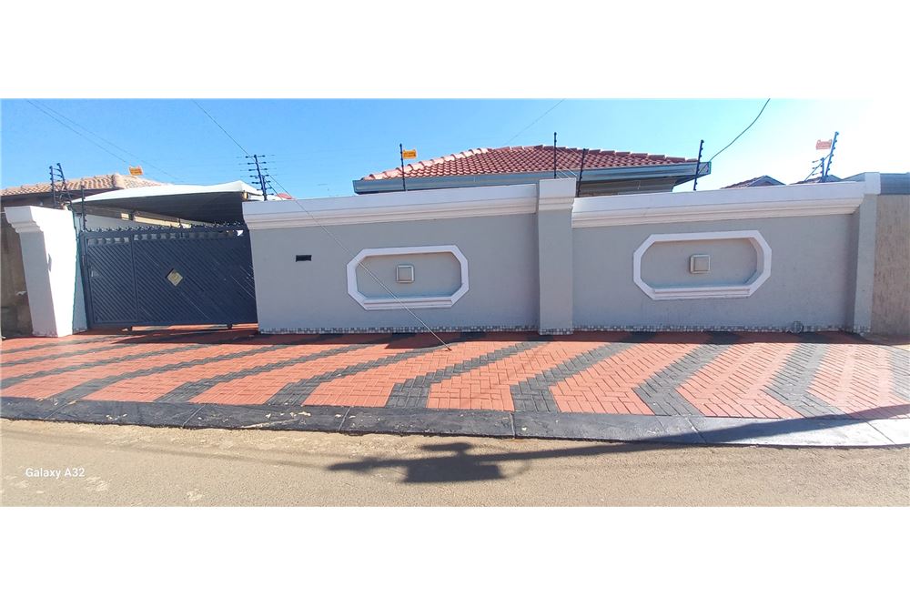 Residential - Отдельно стоящий дом - Protea Glen, Gauteng - South Africa - 2 - 1031421109-69